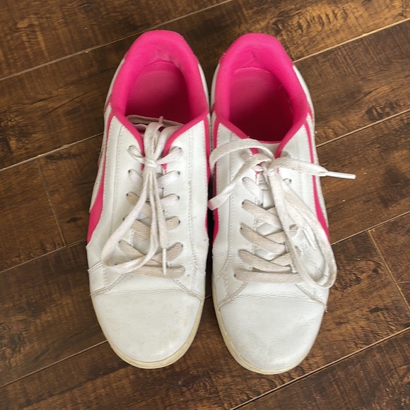 Pink and white sneakers - Picture 2 of 3
